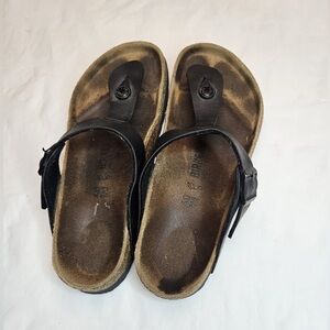 Birkenstock Gizeh Sandals. Black/Brown. Size 40In good used condition
